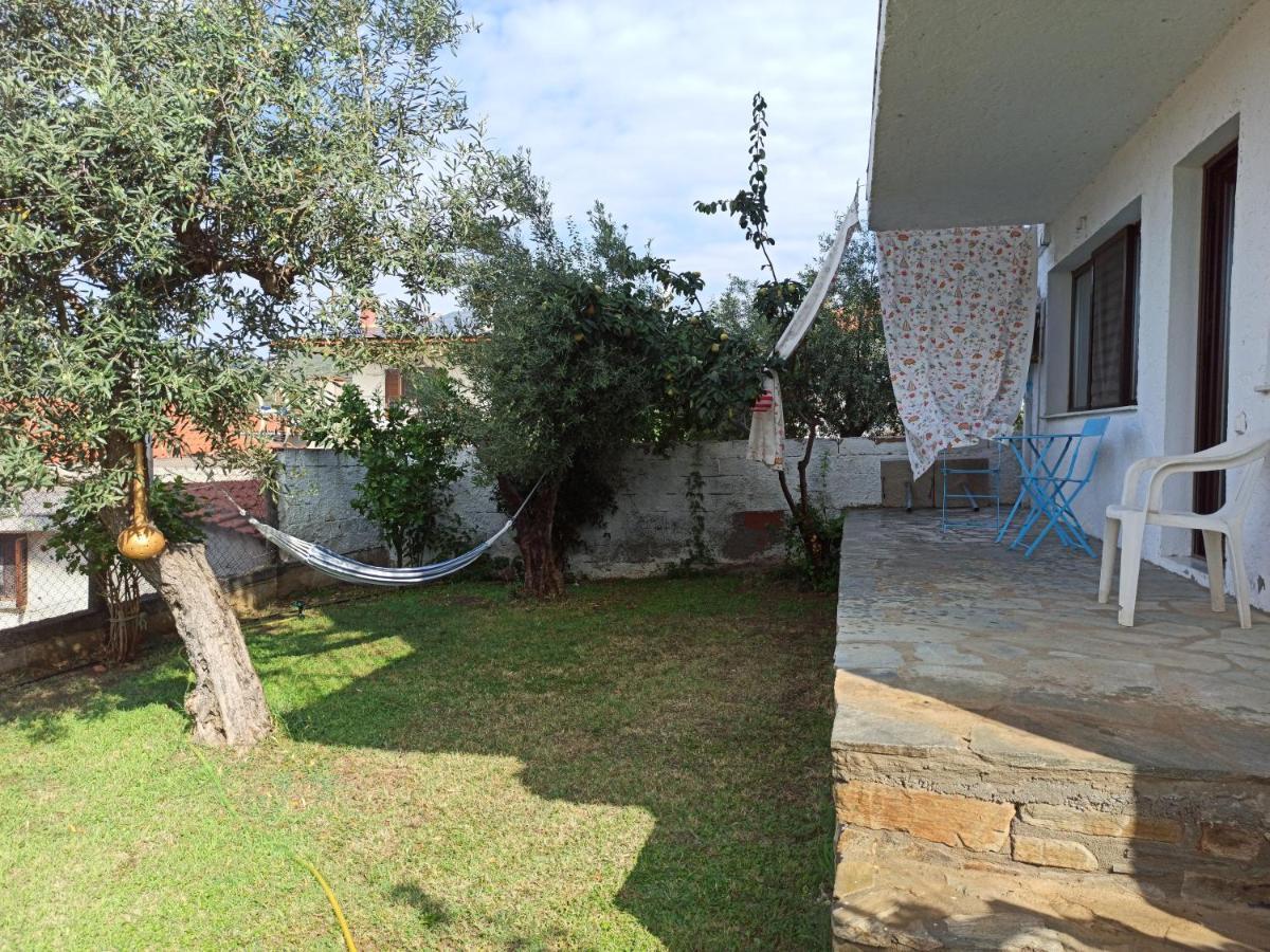 Dora'S House Comfortable Apartment With A Yard And View Pyrgadikia Ngoại thất bức ảnh