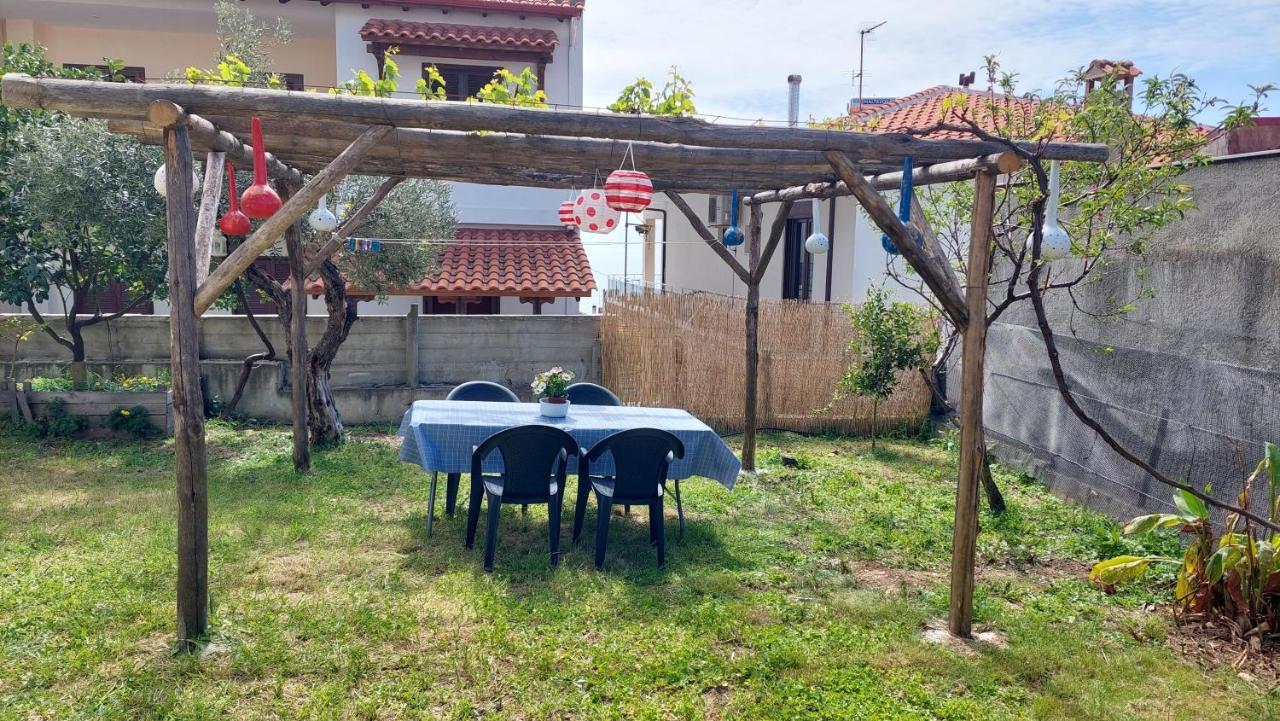 Dora'S House Comfortable Apartment With A Yard And View Pyrgadikia Ngoại thất bức ảnh