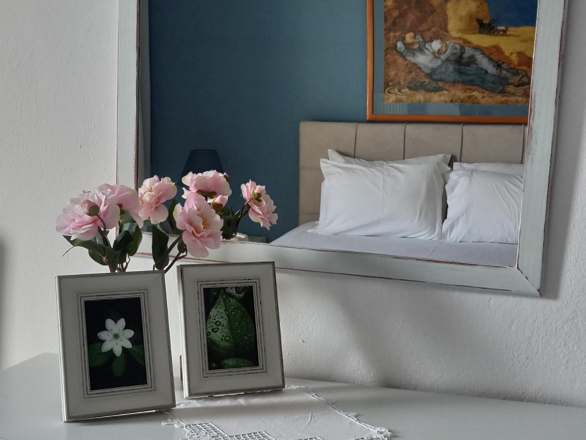 Dora'S House Comfortable Apartment With A Yard And View Pyrgadikia Ngoại thất bức ảnh