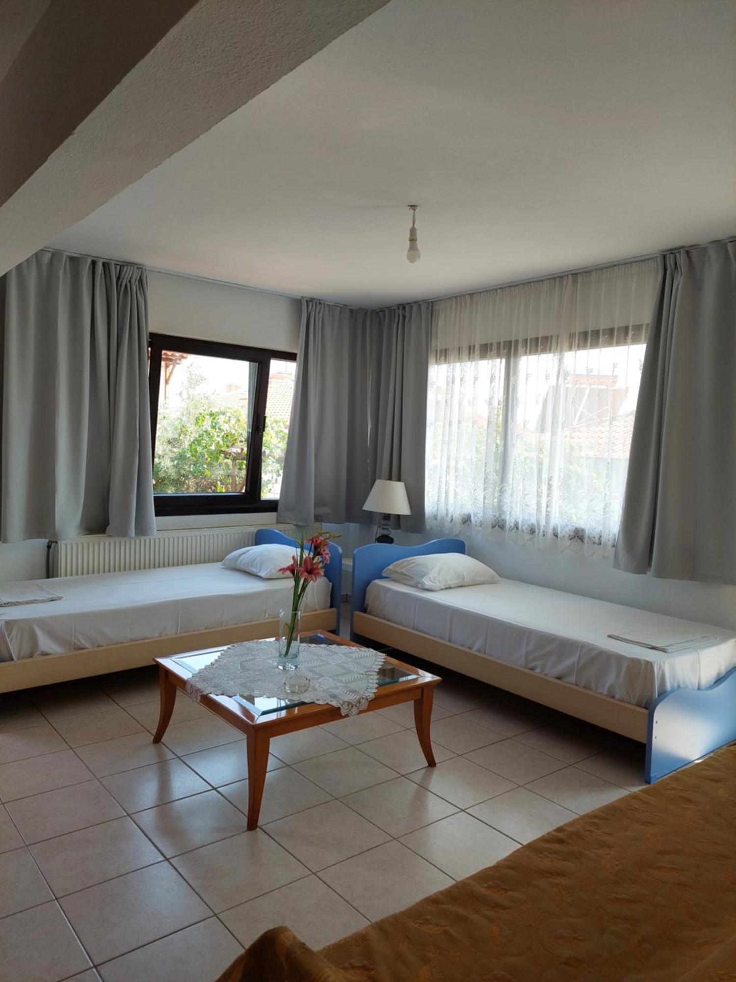 Dora'S House Comfortable Apartment With A Yard And View Pyrgadikia Ngoại thất bức ảnh