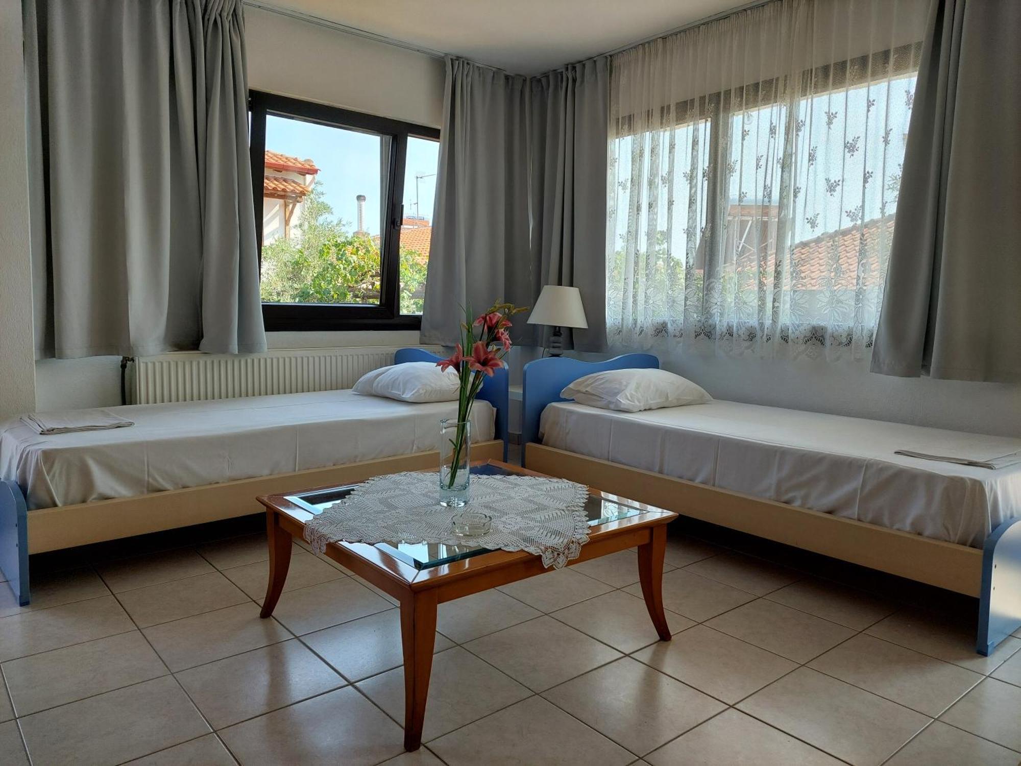 Dora'S House Comfortable Apartment With A Yard And View Pyrgadikia Ngoại thất bức ảnh