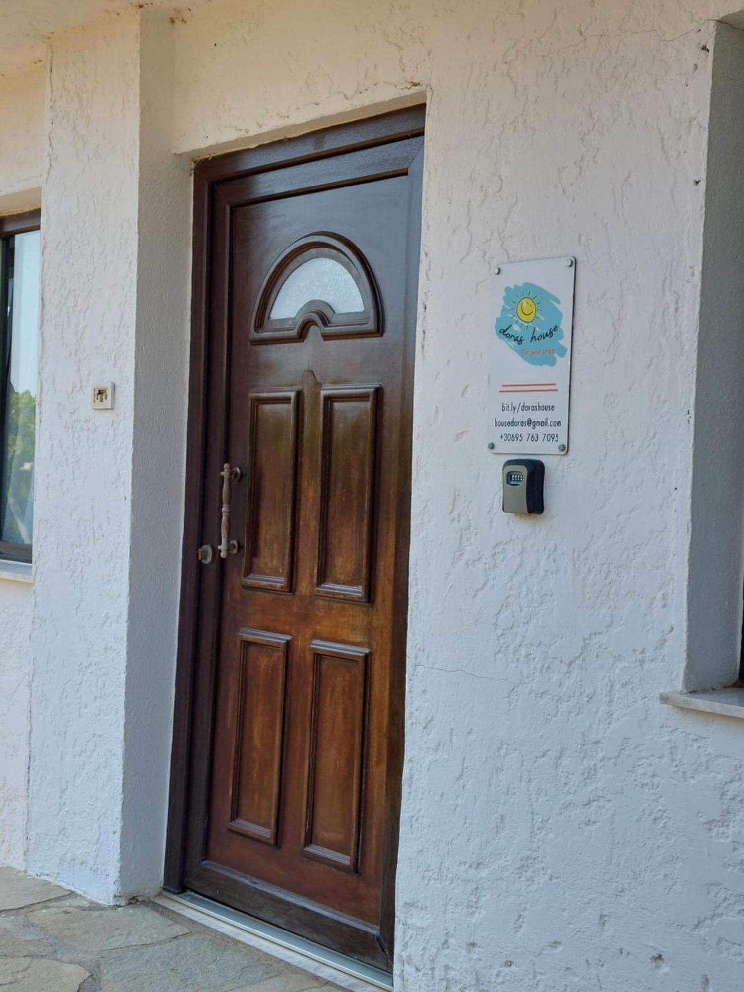 Dora'S House Comfortable Apartment With A Yard And View Pyrgadikia Ngoại thất bức ảnh